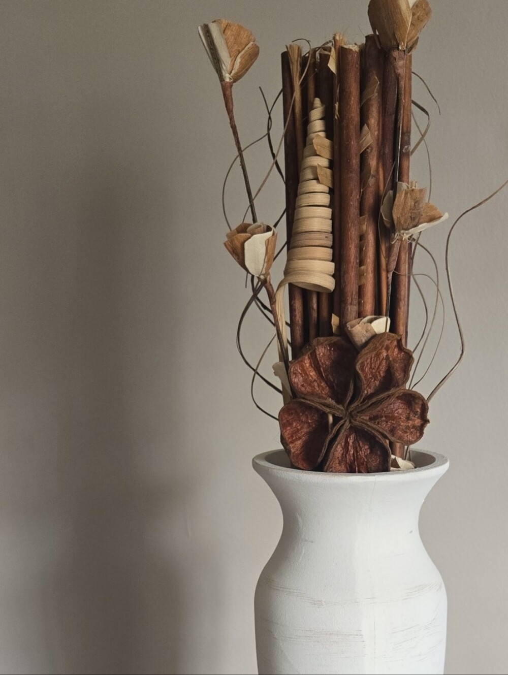 Neutral White Decorative Floor Vase with Natural Dried Botanicals